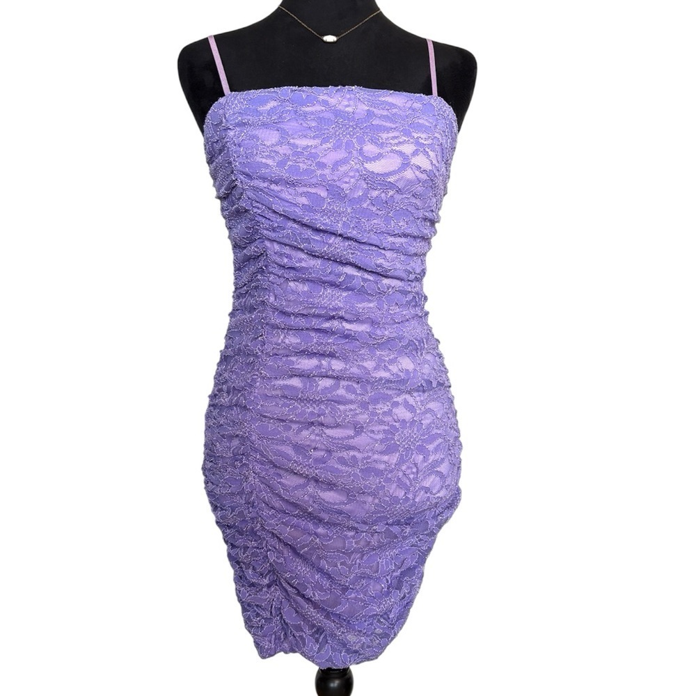 NWT Honey and Rosie Medium Lavender Lace Backless Rutched Spaghetti Strap Dress